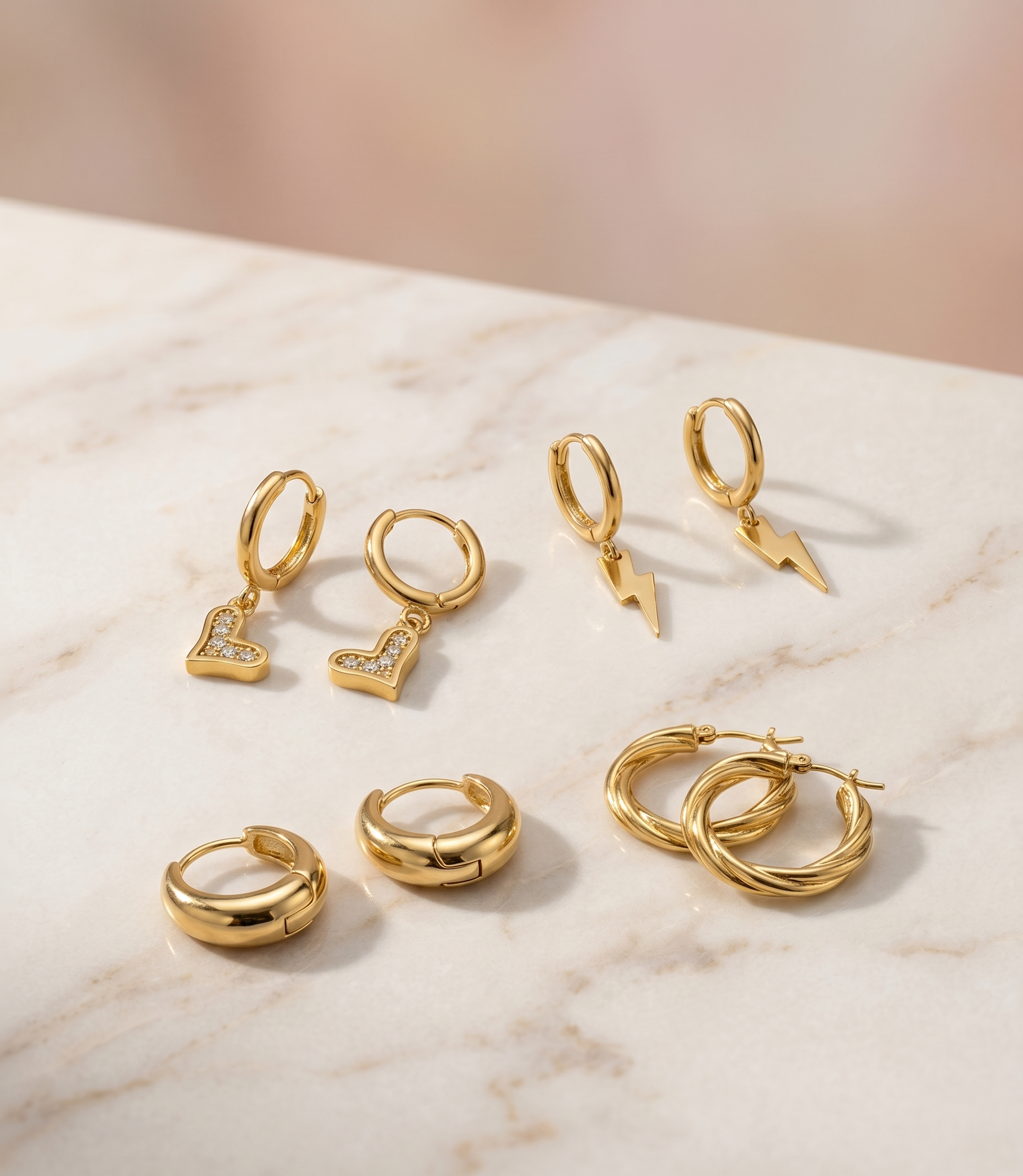 עגילים (Earrings)